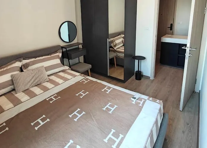 Nue District Rama 9 Apartment *